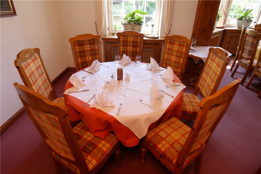 Dorf Münsterland startet wieder – und will familienfreundlicher werden Ein Blick ins Restaurant „Gute Stube“ im Welcome-Hotel im Dorf Münsterland