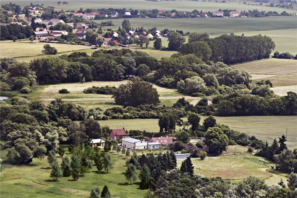 Dr. Hermann Kremer ist tot - Frauenarzt und Förderer preußischer Kultur Ein Blick von oben auf die als Denkmal geschützte Ziegelei am Beetzsee