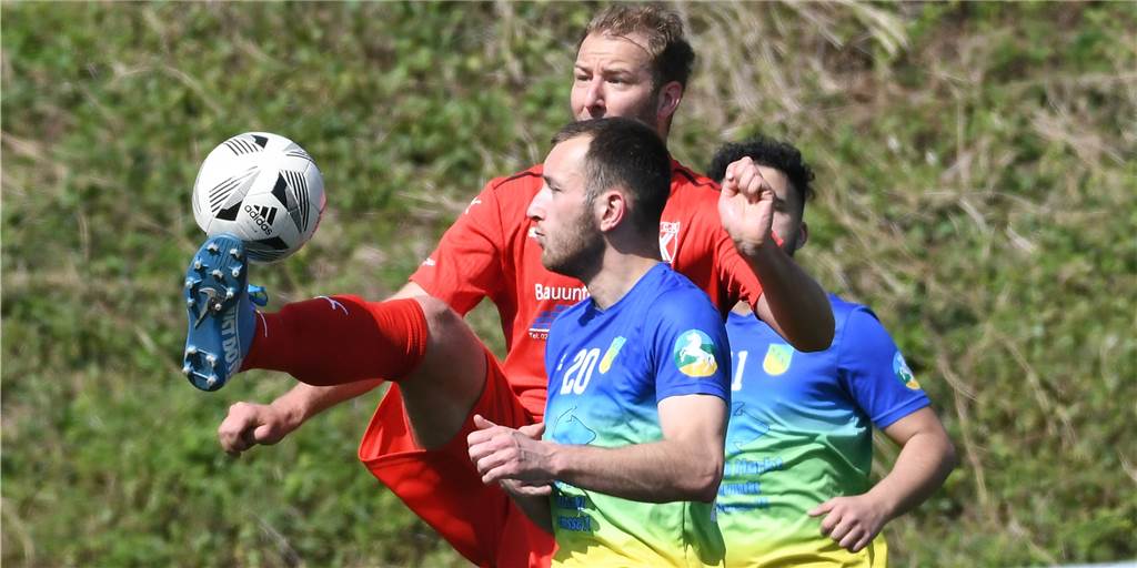 Unfassbar treffsicher: Castrop-Rauxeler Kicker schießt sieben Tore in einem Spiel Ein Castroper Fußballer hat laut Spielbericht am zweiten Kreisliga-Spieltag sieben Tore geschossen. Er selbst hatte nur sechs auf seiner Rechnung.
