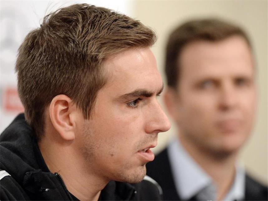 Bierhoff hält Lahm-Comeback bei EM für «ausgeschlossen» Ein Comeback von Philipp Lahm bei der EM 2016 hält auch Teammanager Oliver Bierhoff für ausgeschlossen. Foto: Daniel Dal Zennaro