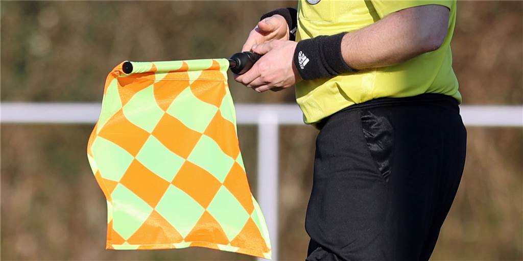 Spielabbruch in der Kreisliga: Nachdem 14 Tore fielen, verließ ein Dortmunder Team den Platz Ein Dortmunder Amateurfußball-Spiel ist am Wochenende vorzeitig abgebrochen worden.