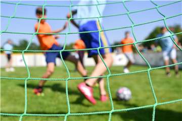 Ein Dortmunder Fußballer soll einen irren Sonntag erlebt haben - wenn man dem Ergebnisdienst glauben darf.