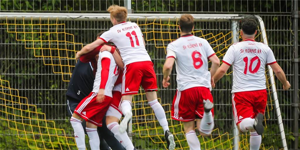 Dortmunder Kreisligist spielt solide erste A-Liga-Saison und beugt einem Problem vor Ein Dortmunder Fußballklub hat Grund zum Jubeln: Die erste Saison in der A.Liga verlief nach Plan.