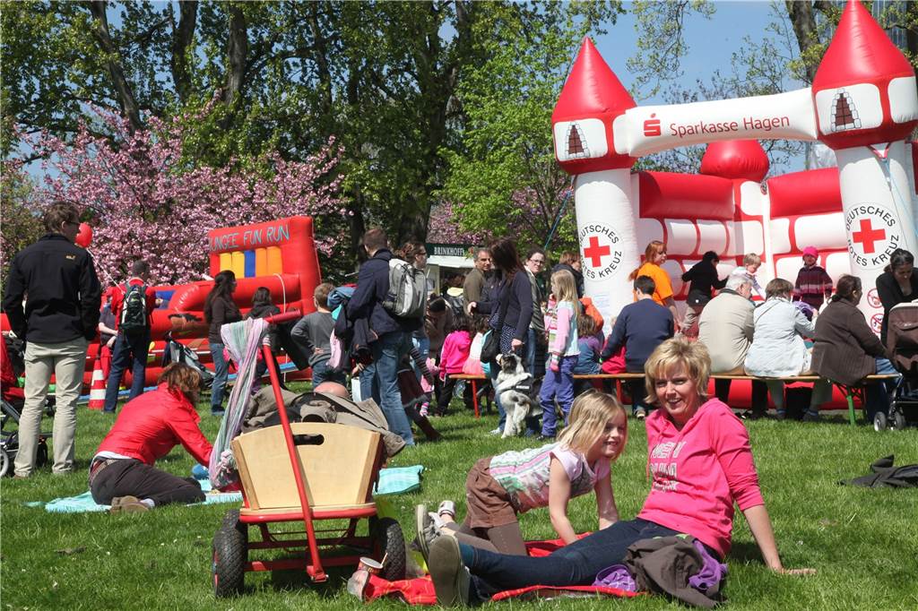 Mai-Fest im Westfalenpark wird zum Politik-Gipfeltreffen vor Landtagswahl Ein Familienfest gehört wieder zum Mai-Tag des DGB im Westfalenpark.