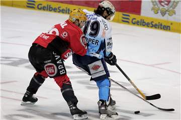 Ein Foto aus aktiven Zeiten: Der neue Assistenztrainer spielte von 2007 bis 2009 für die Iserlohn Roosters.
