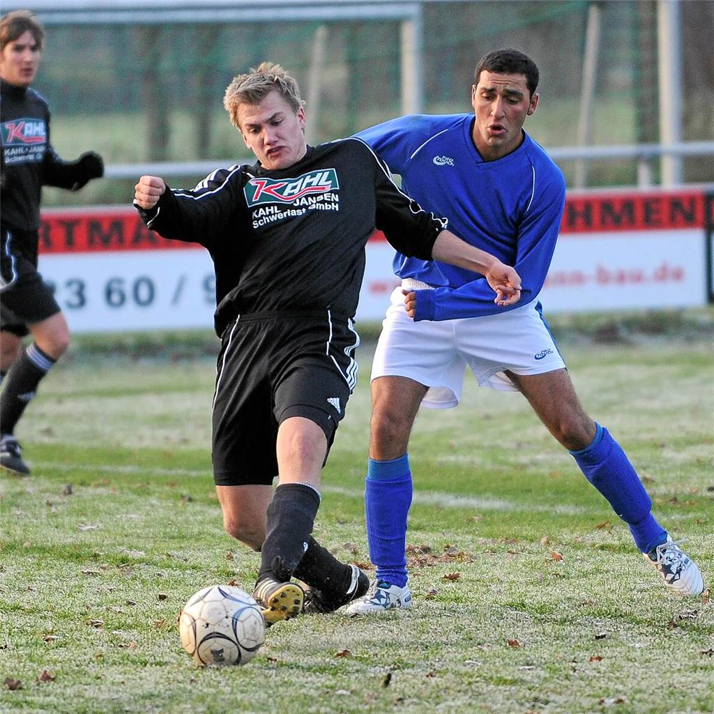 Robin Joemanns Karriereende-Entscheidung war ein schleichender Prozess Robin Joemann spielt den Ball ab.