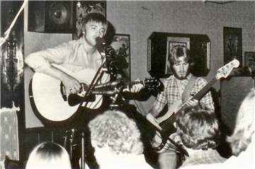 Ein Foto vom ersten improvisierten Auftritt von Michael Kruse (l.) und Detlef Blanke. Das war vor 40 Jahren.