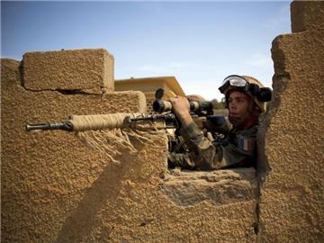 Ein französischer Soldat in Mali. Eliteeinheiten haben im Norden des Landes eine niederländische Geisel befreit. Foto: Tanya Bindra/Archiv