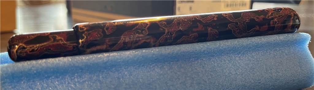 Manufactur Bergfeder: Familie Berg hat ein ungewöhnliches Hobby Ein Füller aus Urushi-Material.