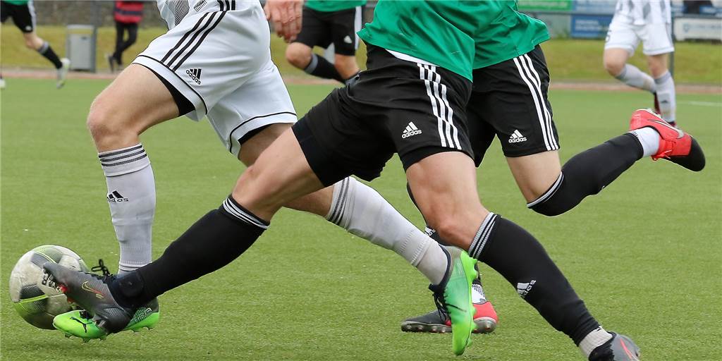 Dortmunder Kreisligist verpflichtet Spieler vom Konkurrenten, weiterer kommt aus Bezirksliga Ein Fußballer aus einer Dortmunder Kreisliga wechselt zur neuen Saison innerhalb der Liga den Verein.
