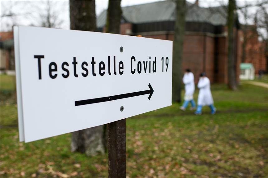 Nachbarland zeigt sich kreativ: Verband richtet Corona-Teststation für Amateurfußballer ein Ein Fußballverband hat nun eine Corona-Teststation eingerichtet (Symbolbild).