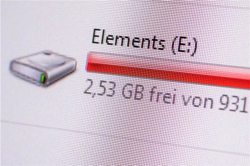 Ein größeres Windows-Update benötigt öfter mal über 5 Gigabyte Festplattenspeicher. Foto: Andrea Warnecke
