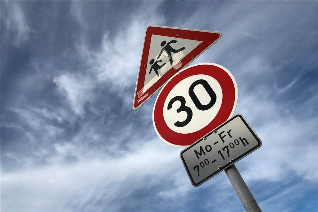 Für den Verkehr in Wellinghofen könnte sich bald einiges verändern Ein großer Streitpunkt für Anwohner der Wellinghofer Amtsstraße ist das Tempolimit.