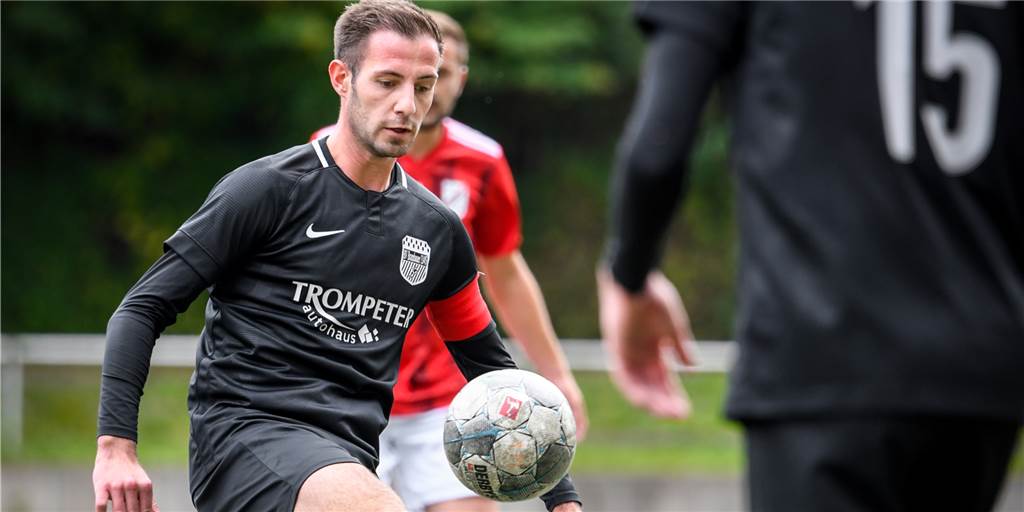 Enttäuschung beim BV Brambauer nach Abstieg groß, aber: „Es war irgendwann abzusehen“ Ein Großteil der Spieler um Kapitän Joel Razanica bleibt dem BV Brambauer erhalten.