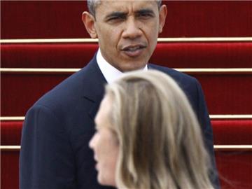 Ein gutes Verhältnis zu Obama ist für Clinton wichtig - auch im Hinblick auf ihre mögliche Kandidatur. Foto: Lynn Bo Bo/Archiv