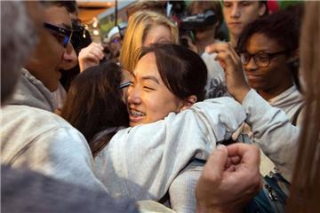 Ein Happy End für Bivsi: Nach zwei Monaten in Nepal durfte die 15-Jährige wieder nach Deutschland kommen. 