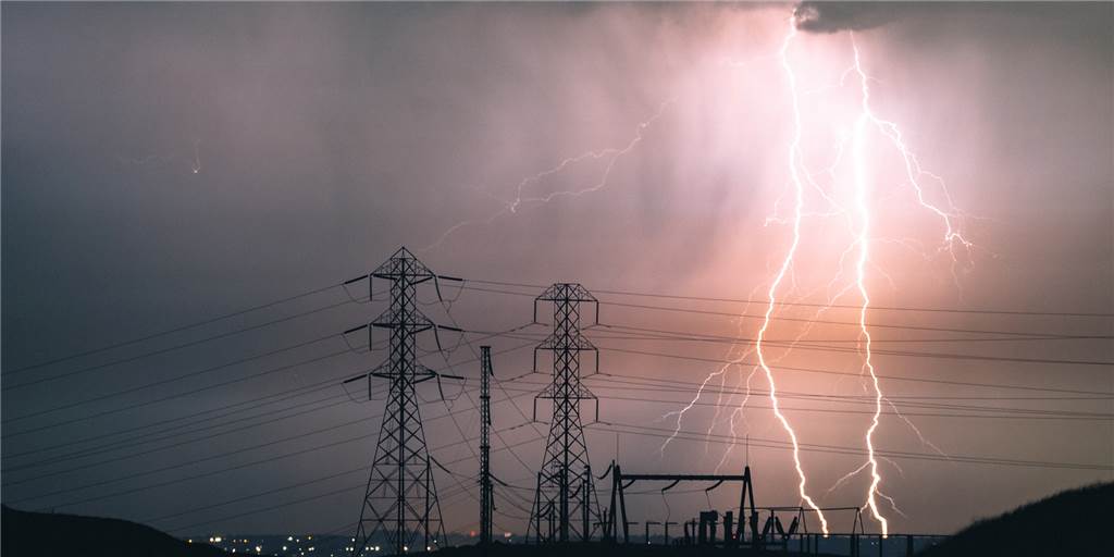 Unwetter in Dortmund: heftiger Regenschauer am Nachmittag - weiter Warnung Ein heftiges Unwetter sagt der Deutsche Wetterdienst für Freitag (20.5.) voraus. Auch für Dortmund gibt es bereits eine Vorabinformation zu möglichen Gefahren.
