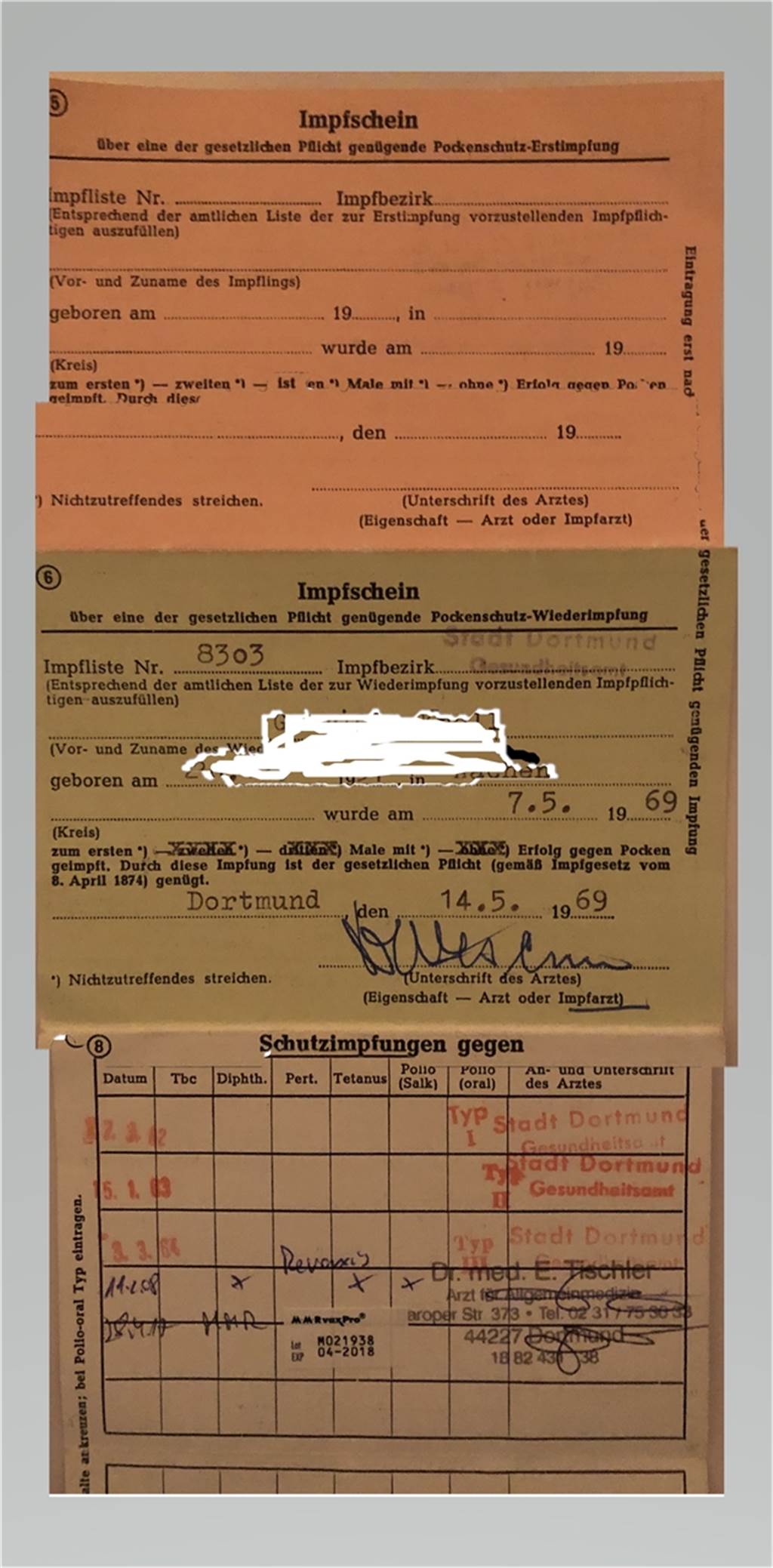 Ist die Corona-Impfung auch ohne Impfpass möglich? Was bei Verlust zu tun ist Ein Impfbuch aus dem Jahr 1969.