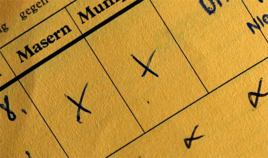 Wende im Wettstreit um Masernvirus Ein Impfgegner vom Bodensee muss einem Mediziner aus dem Saarland doch keine 100 000 Euro Belohnung für den wissenschaftlichen Nachweis des Masernvirus' zahlen.