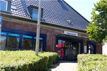Ein Interessent will das Gebäude mit der Radstation am Bahnhof Beifang kaufen. Ob die Radstation allerdings noch in diesem Jahr wieder öffnen wird, ist fraglich.