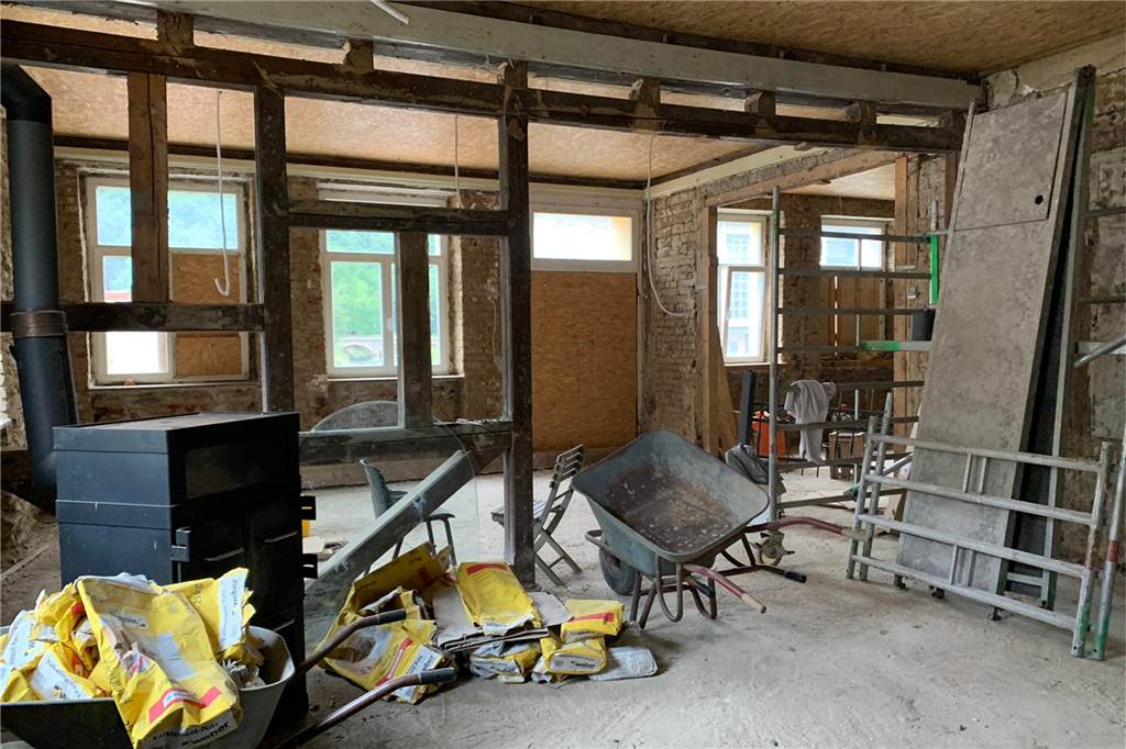 Thomas Hein (62) aus Dorsten hilft auch ein Jahr nach der Flut im Ahrtal Ein Jahr nach der Flut im Ahrtal sieht es in der ehemaligen Gaststätte der Familie Schumacher noch immer aus wie auf einer Baustelle.
