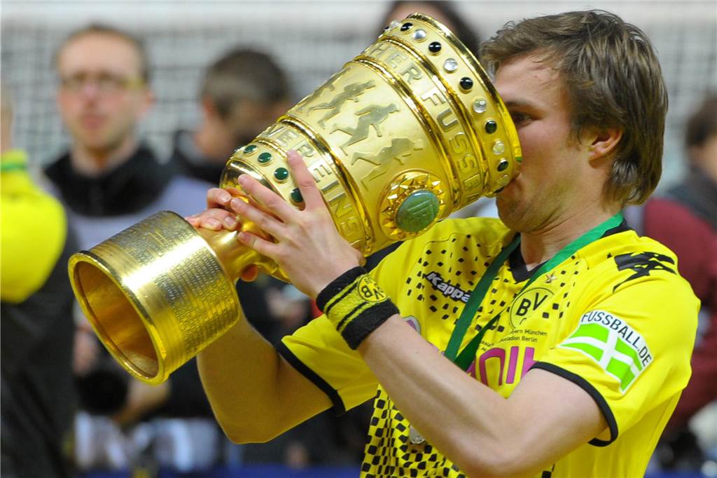 Ein Jahr später holten Großkreutz und der BVB sogar das Double, erweiterten die Meisterschaft mit dem DFB-Pokal.