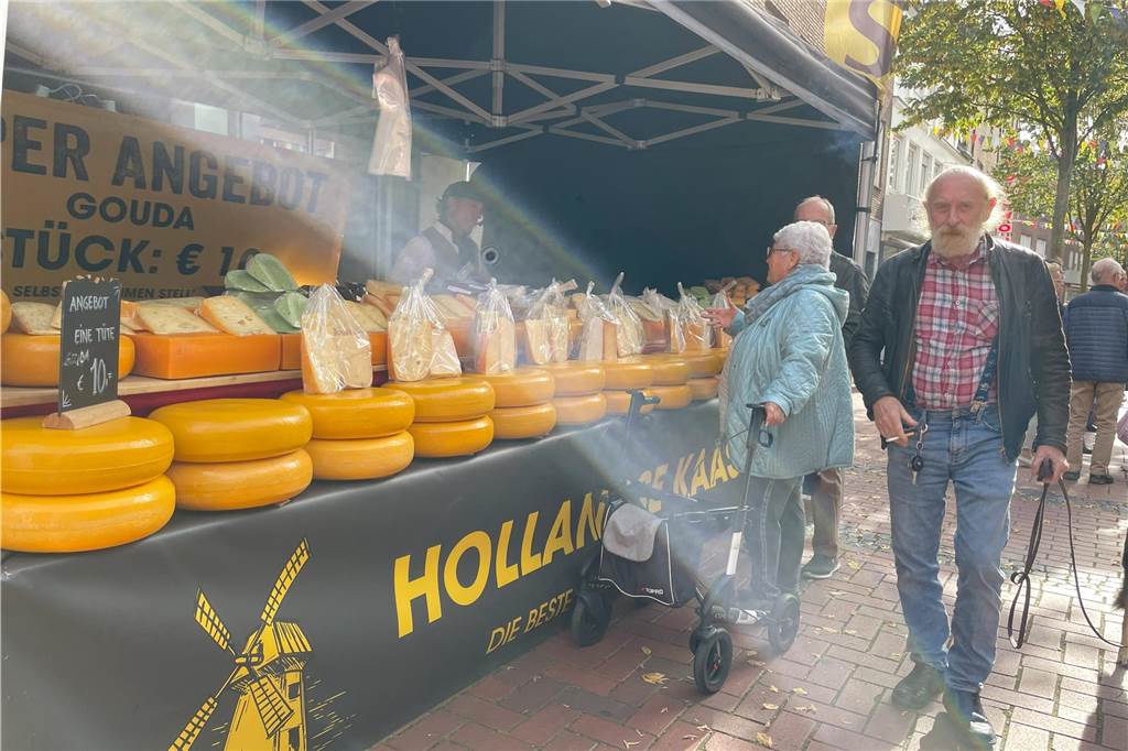 Ein Käsestand mit holländischem Gouda fehlt am Hamalandtag nicht