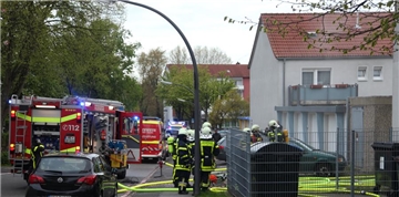 Ein Kellerraum brannte am Sonntagmorgen in einem Mehrfamilienhaus an der Straße Hoher Weg.