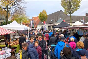 Ein Massenspektakel, wie es der Kappesmarkt normalerweise ist, will der Ortsmarketingverein Raesfeld wegen Corona noch nicht riskieren. Doch es gibt einen kleinen, aber feinen Ersatz.