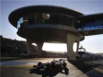 Ein McLaren mit Kevin Magnussen drehte die schnellste Runde auf der Rennstrecke von Jerez de la Frontera. Foto: Roman Rios