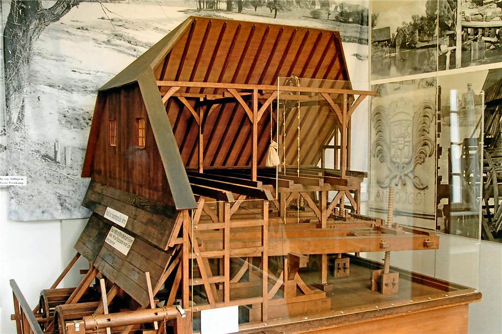 Wehr, Mühle und Co.: Diese Geschichte steckt hinter den Bauwerken an der Lippe Ein Modell der Gedemberg-Mühle befindet sich heute im Magazin des Werner Stadtmuseum.