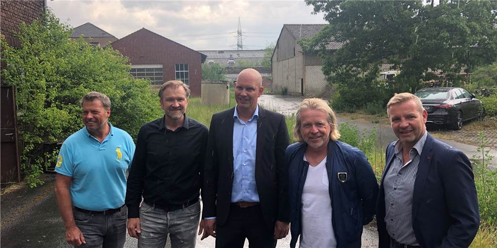 Frank Rottbeck will ein Logistikzentrum in Schermbeck bauen Gerd Abelt, Marc Riegel, Investor Frank Rottbeck, Stephan Stender und Bürgermeister Mike Rexforth erläuterten die Pläne.