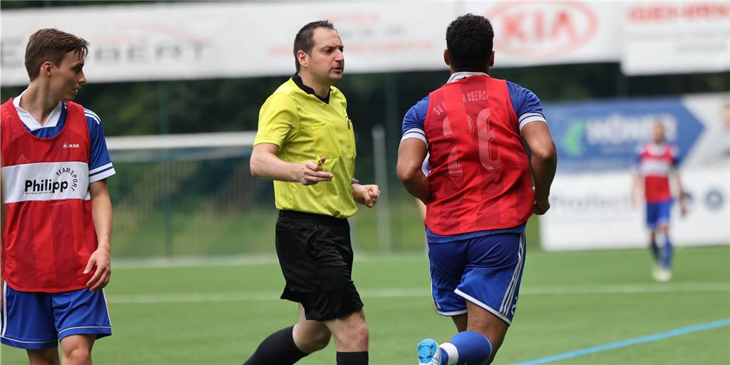 Wacker Obercastrop hat noch acht Neue - einer hat die Regionalliga und Oberliga als Heimat Ein Neuzugang beim SV Wacker Obercastrop hatte in der Vergangenheit auch schon Gesprächsbedarf mit einigen Obercastropern.