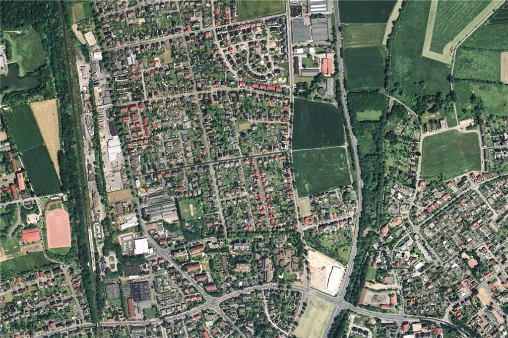 Ein paar Jahre später - und schon stehen die Häuser im Baugebiet "Schombergerweg". 