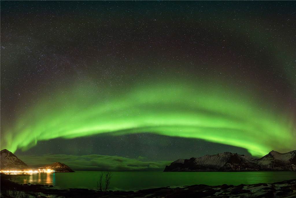Sythener Astrofotograf lichtet Planeten und Galaxien ab Ein Panoramabild eines Polarlichtes in Nordnorwegen.