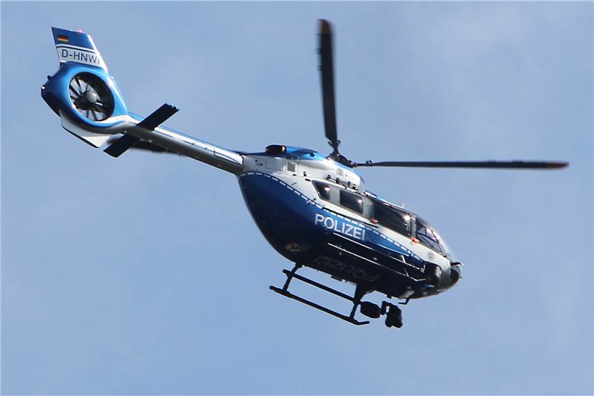 Nach Hubschrauberjagd: Flüchtiger Autofahrer in Castrop-Rauxel gestellt Ein Polizeihubschrauber hatte am Freitag über Bodelschwingh, Westerfilde und Schwerin für Aufmerksamkeit gesorgt (Symbolfoto).
