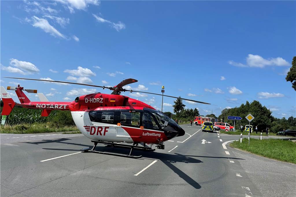 Unfall an A 31-Auffahrt Lembeck: Motorradfahrer sehr schwer verletzt Ein Rettungshubschrauber transportierte den Motorradfahrer ins Krankenhaus.