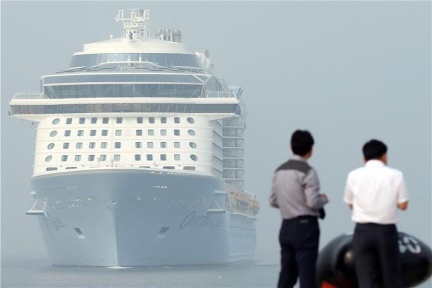Ein Schiff des Unternehmens Royal Caribbean International am Hafen von Incheon in Südkorea. Foto: Yonhap/Archiv