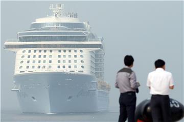 Ein Schiff des Unternehmens Royal Caribbean International am Hafen von Incheon in Südkorea. Foto: Yonhap/Archiv