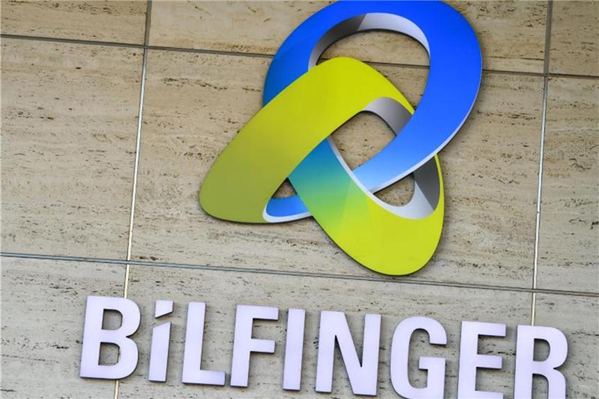 Bilfinger verlangt Schadenersatz von Ex-Vorständen Ein Schriftzug des Industriedienstleisters Bilfinger hängt am Stammsitz des Unternehmens. Foto: Uwe Anspach/Illustration