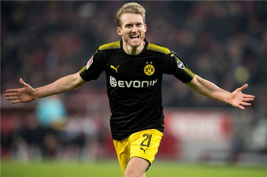 Schürrle zurück zum BVB? Moskau zieht Kaufoption wohl nicht Ein seltener Anblick: André Schürrle jubelt im BVB-Trikot.