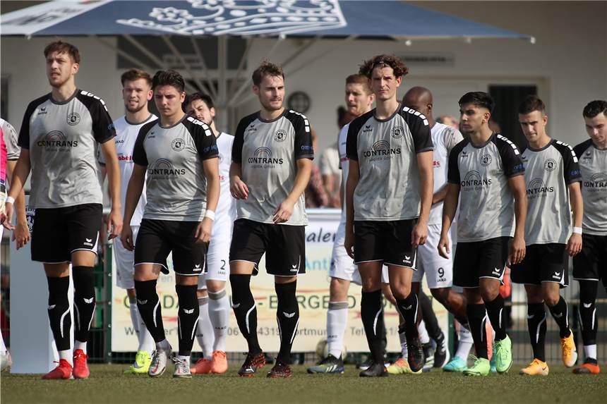 Wickede-Spieler reißt sich Schulterlippe, Ay Yildiz entschuldigt sich: Die Artikel vom Freitag Ein Spieler von Westfalia Wickede hat sich die Schulterlippe gerissen.