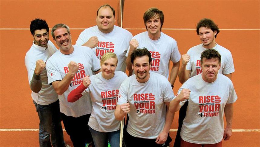Trainings- und Förderkonzept für junge Lüner Talente entwickelt Ein Team, ein Ziel (hinten, v. l.): Rambod Pourziai, Carsten Wehmeier, Peter König, Olaf Riese und Sven Bendlin sowie Sarah Thoms (vorne, v. l.), Christoph Kellermann und Markus Gerstner. Es Manuel Canton Gomez.