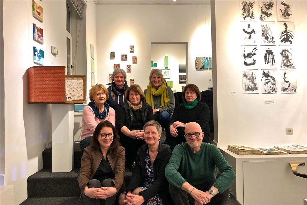 „Produzenten-Galerie 42“: Im Kreuzviertel liegt ein besonderer Ort der Künste und Kultur Ein Teil des Künstler-Kollektivs in den Räumlichkeiten der „Produzenten-Galerie 42“.