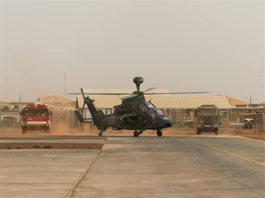 Ursachenforschung nach tödlichem Hubschrauberabsturz in Mali Ein Tiger-Kampfhubschrauber im Camp Castor in Gao, Mali. Foto: Markus Heine/heineimaging/
