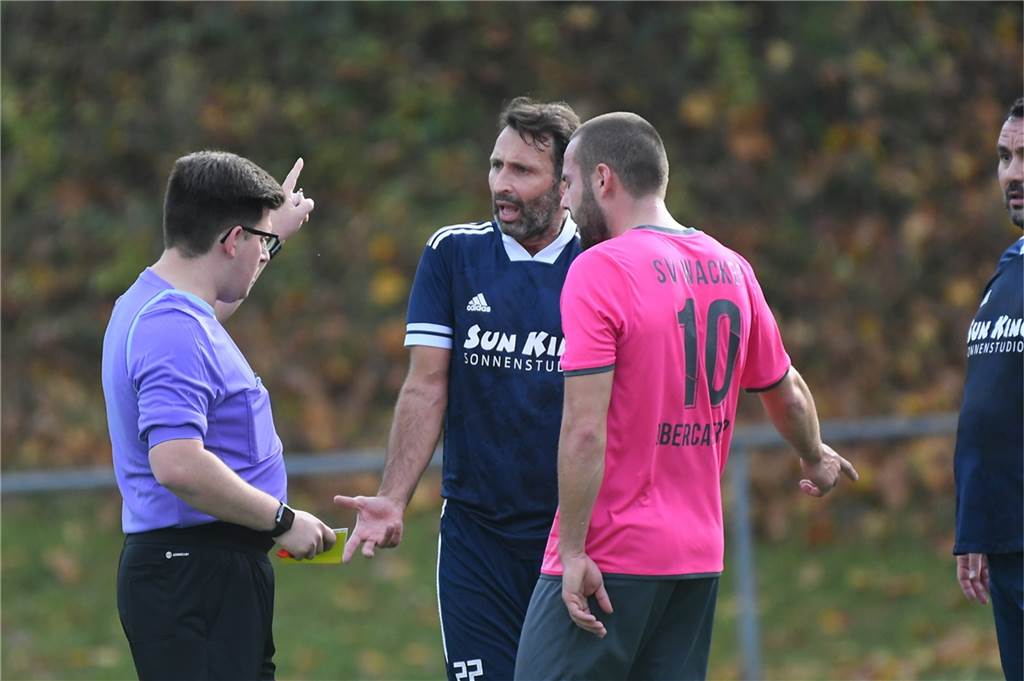Ein Topspiel der Kreisliga B1 gewann der SV Wacker Obercastrop II (2.) deutlich mit 8:2 gegen Fortuna Herne (4.). Bereits zur Halbzeitpause stand es 7:1.