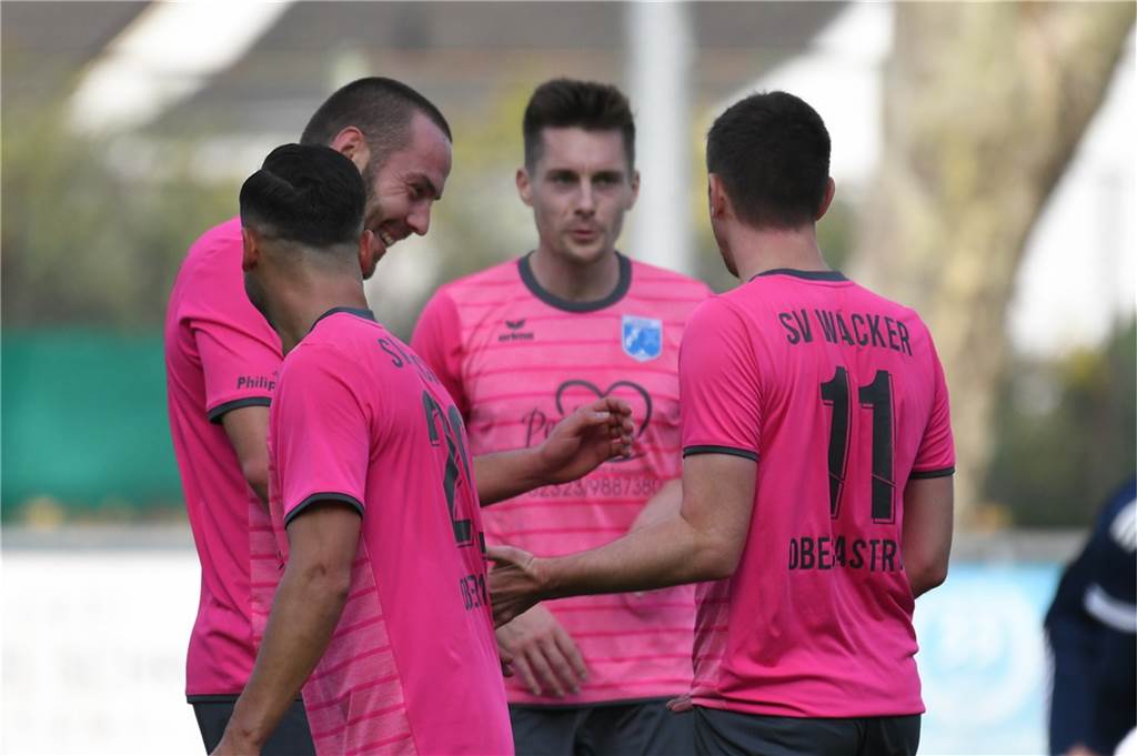 Ein Topspiel der Kreisliga B1 gewann der SV Wacker Obercastrop II (2.) deutlich mit 8:2 gegen Fortuna Herne (4.). Bereits zur Halbzeitpause stand es 7:1.