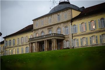 Ein Vulkanausbruch 1815 in Indonesien und die daraus resultierende verheerende Hungersnot in Deutschland führte zur Gründung der Universität Hohenheim. Foto: Sina Schuldt/dpa