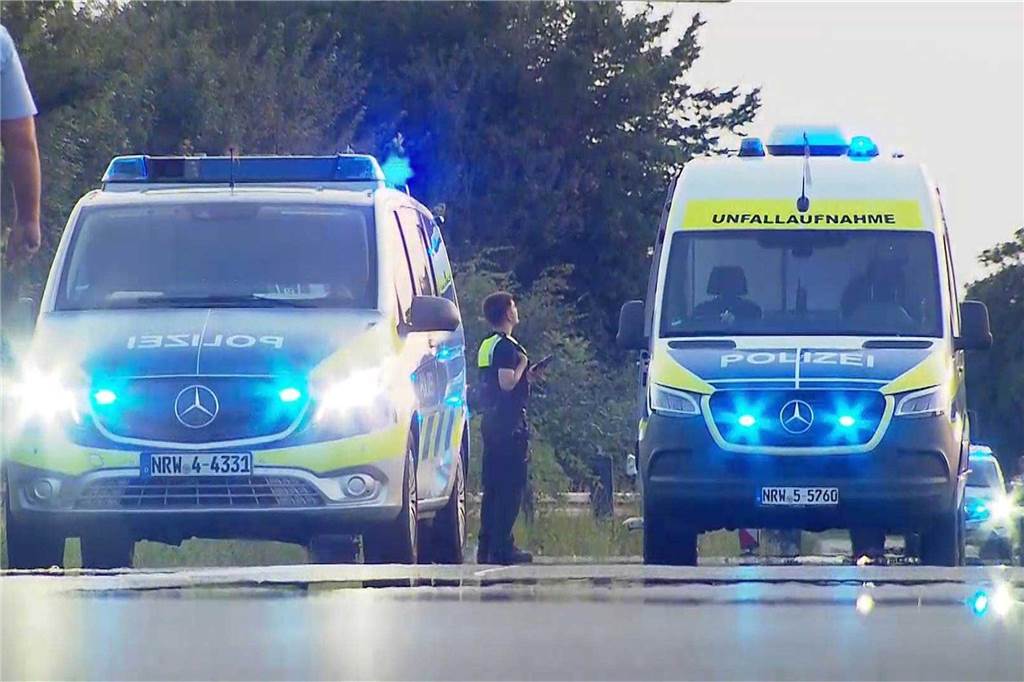 Eindrücke der Unfallstelle im Kreuz Dortmund/Unna von A44 und A1.