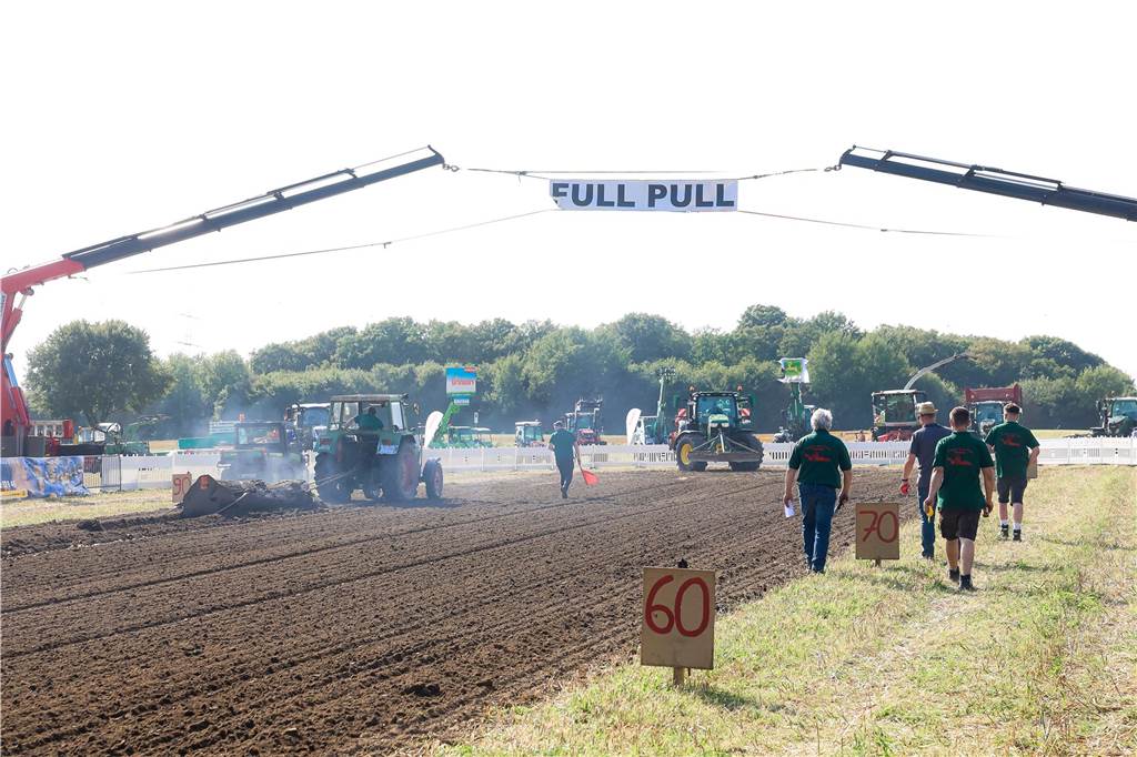 Eindrücke in Bildern durch die Veranstaltung "Trek de Bomstamm"